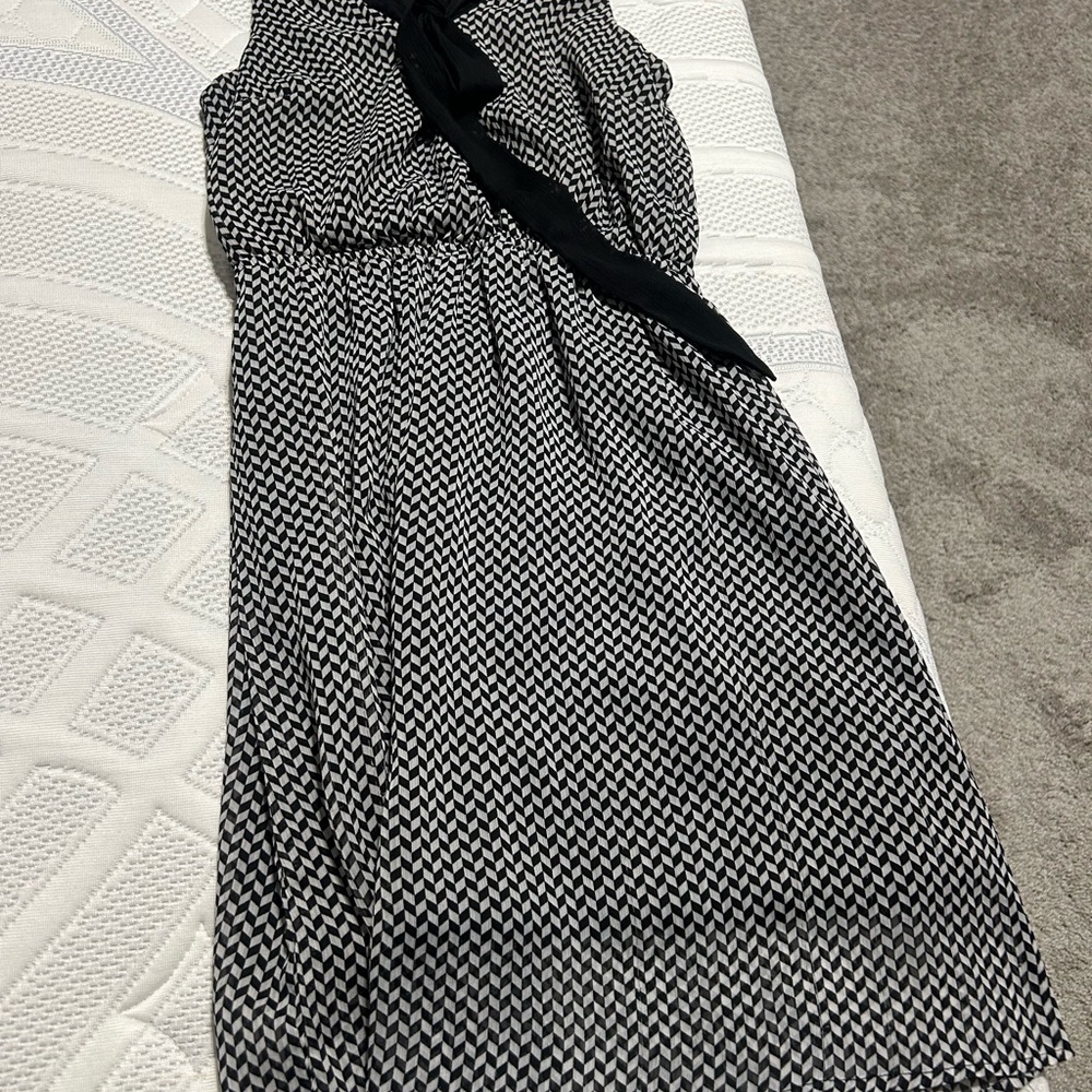 Xhilaration Black & White Geometric Midi Dress with Neck Tie